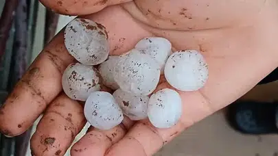 Gaziantep’te dolu yağışı paniğe neden oldu