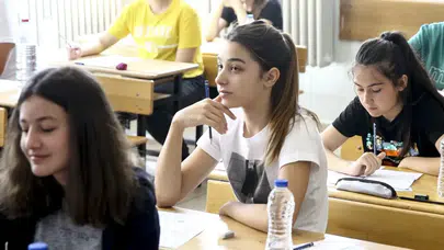 LGS saat kaçta başlayacak, kaçta bitecek? 2026 LGS oturum saatleri ve tarih değişikliğinin nedeni