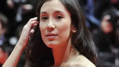 Sibel Kekilli düğün dansıyla sosyal medyanın gündemine oturdu