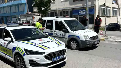 Kayseri'de motosiklet sürücüsü direksiyon hakimiyetini kaybetti: Sürücü ağır yaralı