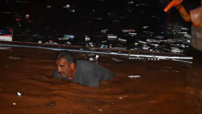 Üç ilimizi sel vurdu! Görüntüler korkunç
