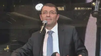 Kayseri Vali Yardımcısı Şenol Esmer kalp krizi sonucu hayatını kaybetti
