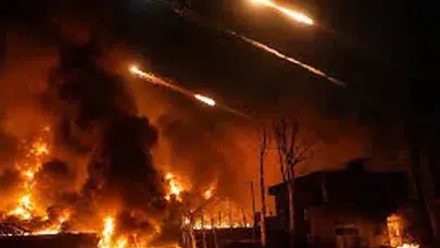 İran ile ABD Arasındaki Gerginlik Gece Yarısı Patlak Verdi: Füzeler Hedefe Kondu!