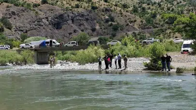 Bingöl’de çayda kaybolan genç için arama çalışmaları sürüyor