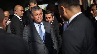 Özgür Özel'den görevden alma kararlarına tepki: "Hukuksuzlukla karşı karşıyayız"