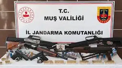 Muş'ta silah ve mühimmat operasyonda çok sayıda silah ve mühimmat ele geçirildi