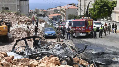 İsrail ordusu, Lübnan’da aracı hedef aldı: 1 kişi hayatını kaybetti