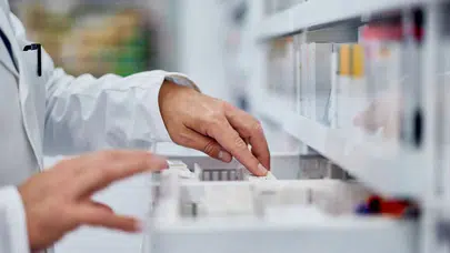 Sahte reçete vurgunu! Kronik hastalık ilaçlarını yurt dışına sattılar