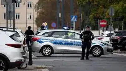 Polonya’da silahlı saldırıya uğrayan Putin karşıtı Rus sanatçı yaşamını yitirdi