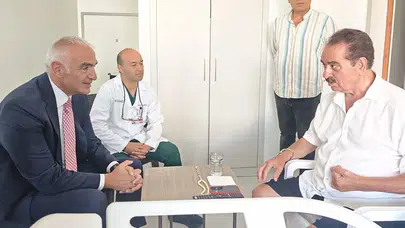 Kültür ve Turizm Bakanı Ersoy'dan, Tatlıses'e geçmiş olsun ziyareti