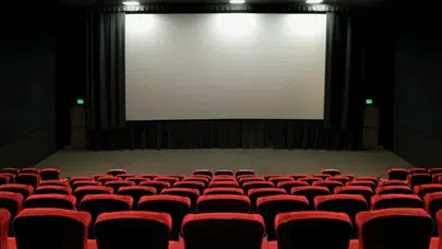 Bu hafta sinema salonlarında 7 yeni film vizyona giriyor