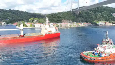 İstanbul Boğazı'nda yük gemisi arızalandı