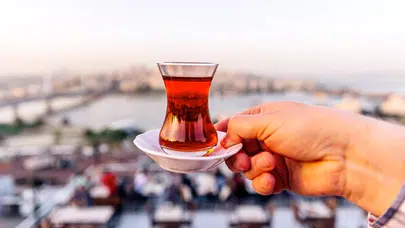 Çay Fiyatlarında Şok Artış: Üç Ayda Yüzde 45 Zammın Ardındaki Sebep Ne?