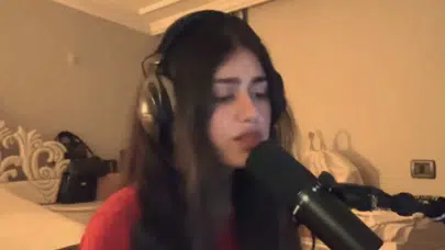 Tuana Tetik kimdir, kaç yaşında? Sesi neden yapay zeka sanılıyor?