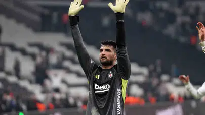 Beşiktaş, Ersin Destanoğlu ile yollarını ayırdı