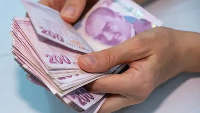 Araç sahiplerine kötü haber! Akaryakıta tarihi bir zam daha geliyor