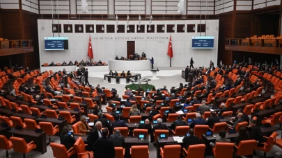 En düşük emekli aylığı 20 bin liraya yükseltildi, ilk 8 madde TBMM’de kabul edildi