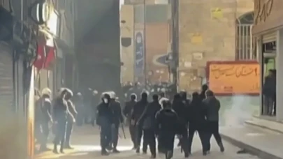 İran'da ülke genelinde internet kesildi: Protestolar 11. gününde şiddetleniyor