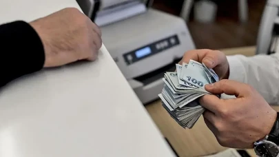 Emekli Maaş Farkı Ne Zaman Yatacak? SGK 2026 Ödeme Takvimi ve Zamlı Maaş Tarihleri Açıklandı!