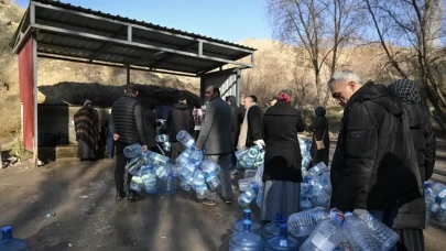 Ankara’da su kesintisi krizi: Vatandaşlar çeşme önlerinde sırada