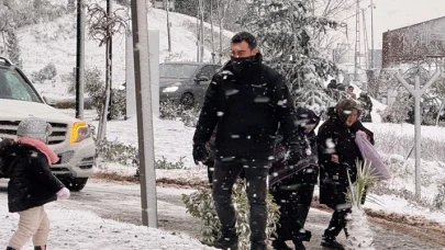 İstanbul valiliği yeni uyardı: Kar ve fırtına devam edecek