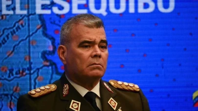 Venezuela Savunma Bakanı Lopez: 'Bugün Venezuela, yarın başka bir ülke olabilir'