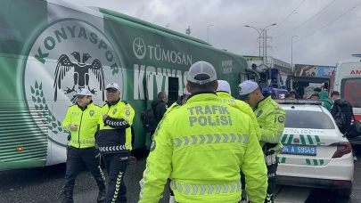Konyaspor U19 takım otobüsü Pendik'te kaza yaptı: 3 kişi yaralandı