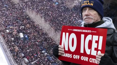 ABD’de ICE protestoları sürüyor: Dondurucu soğuğa rağmen yüz binler meydanlarda