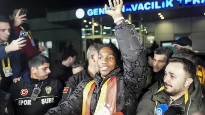 Galatasaray'ın yeni transferi Yaser Asprilla İstanbul'a geldi