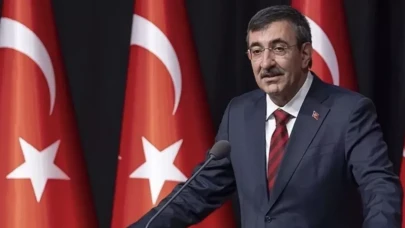 Cumhurbaşkanı Yardımcısı Yılmaz: 'Bayrağımıza yapılan saldırı, Terörsüz Türkiye hedefimize zarar veremeyecek'