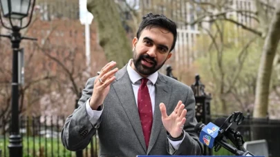 New York’un seçilmiş Belediye Başkanı Zohran Mamdani Kur’an-ı Kerim üzerine yemin edecek