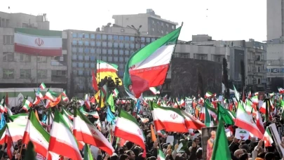 İran: "Ayaklanmalara" Karışan 3.000 "Teröristi" Gözaltına Aldık