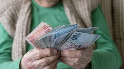 Bakan Işıkhan duyurdu: 'Emekli maaş farkları ve ek ödemeler yarın yatırılacak'