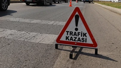 Karadeniz Ereğli-Alaplı kara yolunda tırla çarpışan otomobilde 2 kişi öldü