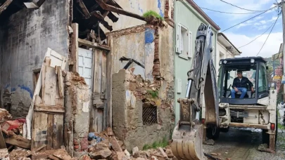 Balıkesir'de sel alarmı: 40 noktada su baskını