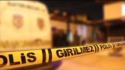Arnavutköy’de vahşet: Eşini bıçaklayarak öldürdü, 3 çocuk evdeydi
