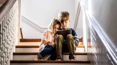 Bu Alışkanlık Düşük Zeka Göstergesi mi? Psikologlar 4 Kritik Davranışı Açıkladı