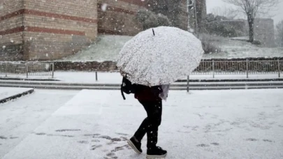 İstanbul’a Kar Ne Zaman Yağacak? Meteorolojiden Sarı Kod, Uzmandan Kritik Tarih Uyarısı