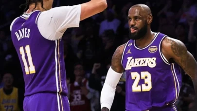 LeBron James NBA tarihine geçti: Lakers, Mavericks’i 124-104 mağlup etti
