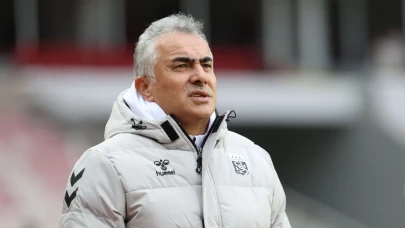 Sivasspor’da ayrılık: Mehmet Altıparmak ile yollar ayrıldı