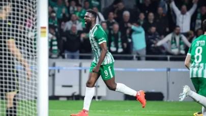 Çaykur Rizespor'un yeni transferi Frantzdy Pierrot kimdir, boyu kaç?