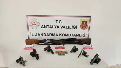 Antalya’da ruhsatsız silah operasyonu düzenlendi: 5 şüpheli yakalandı