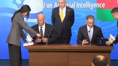 Netanyahu'nun Aliyev'e gönderdiği mesaj imza törenine damga vurdu