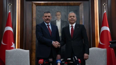 Mustafa Çiftçi, görevi devralırken o ayeti okudu