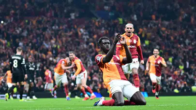 Juventus'a 5'lik darbe! Aslan, İtalyan devini paramparça etti