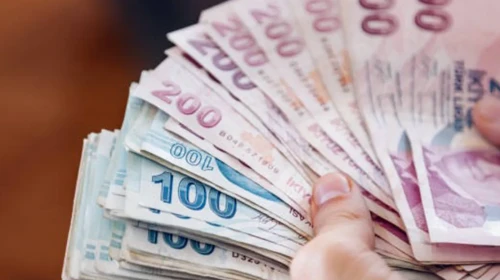 Üst düzey bürokratlara 30 bin TL seyyanen zam: Düzenleme komisyondan geçti