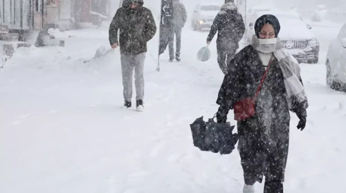 İstanbul'a lapa lapa kar geliyor! 4 gün aralıksız yağacak