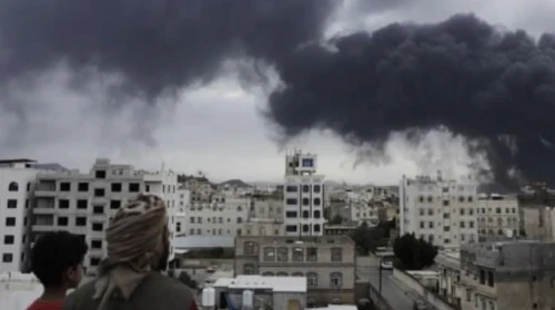 İsrail, Gazze'de barınma merkezini vurdu: 4 yaralı