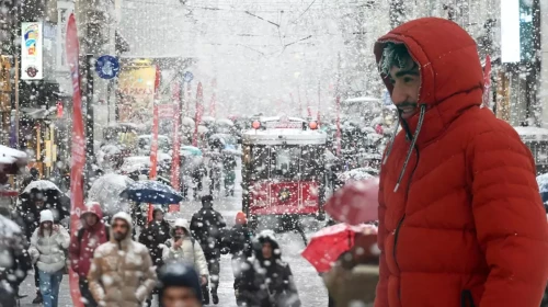 İstanbul'da kar yeniden başlayacak! Peş peşe uyarı geldi