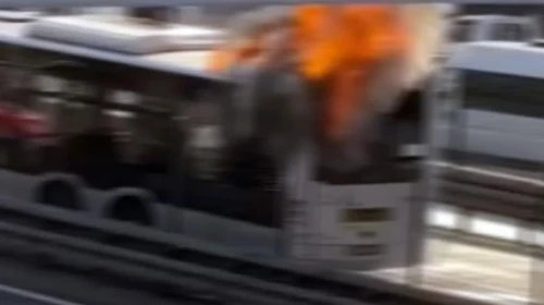 Bakırköy’de Metrobüste Yangın Paniği: Yolcular Tahliye Edildi, Seferler Aksadı
